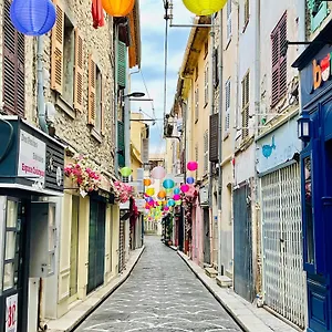 https://artistic-antibes-apartment-in-picassos-home-town.fr-provencehotel.com